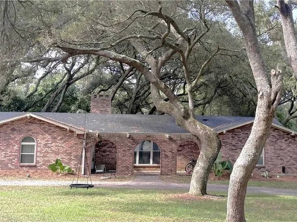 7401 Fir Dr, Saraland, AL 36571