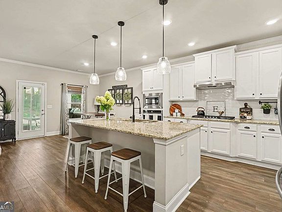 3rd image of 542 Widgeon Way