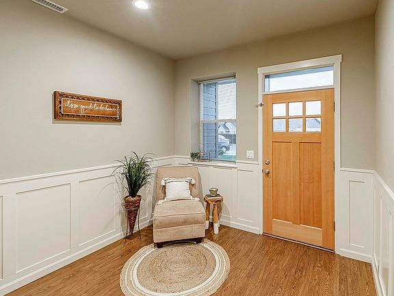 5th image of 10707 NE 108th Ct
