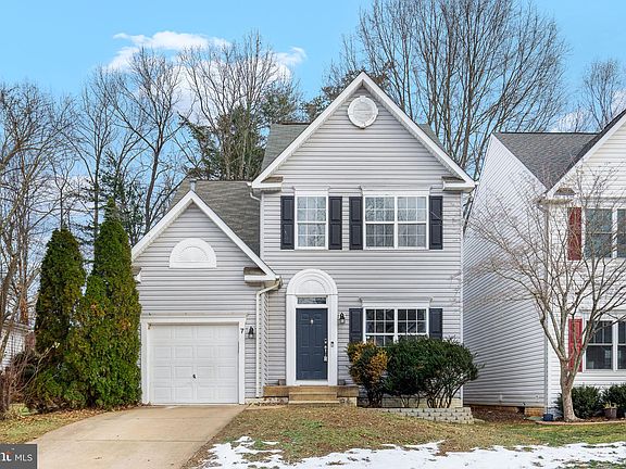 4th image of 7 Candleridge Ct
