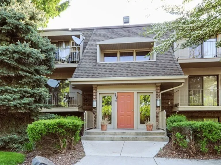 134 E Bailey Rd #L — Photo 1