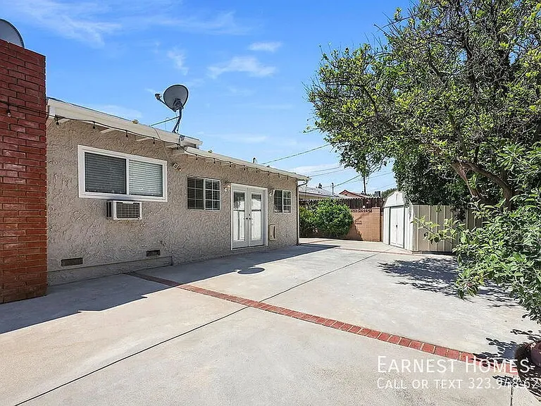 22459 Covello St — Photo 18
