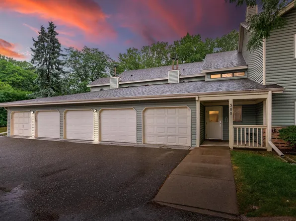 500 Etna St APT 102, Saint Paul, MN 55106