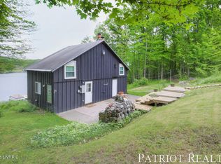 115 E Centerline Ct, Newaygo, MI 49337