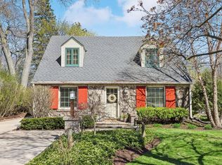 8034 N Regent Rd, Fox Pt, WI 53217