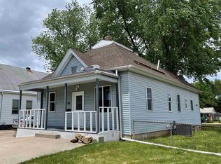 611 Walnut St, Washington, IL 61571