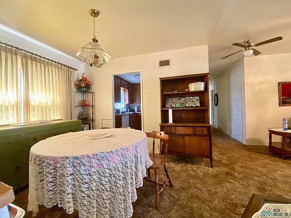 3rd image of 208 Acoma Dr
