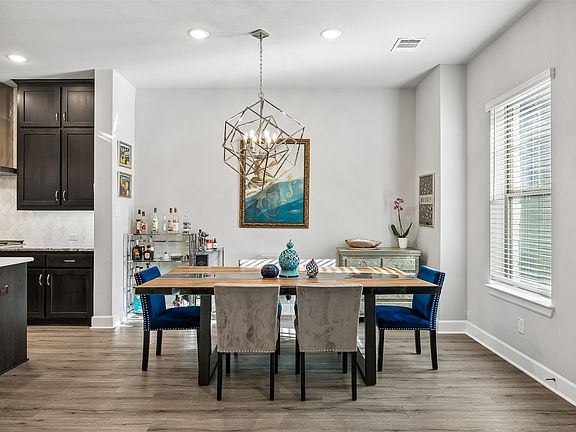 4th image of 616 Aspen Valley Ln