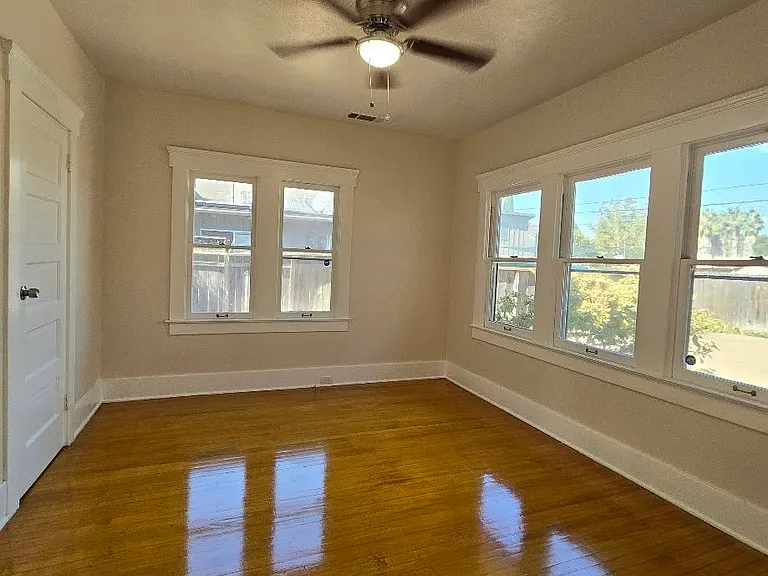 921 E Terrace Ave #A — Photo 25