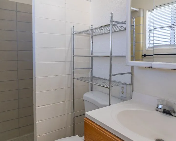 1032 W Cascade Ave — Photo 15