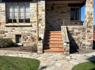 154 El Dorado St, Monterey, CA 93940