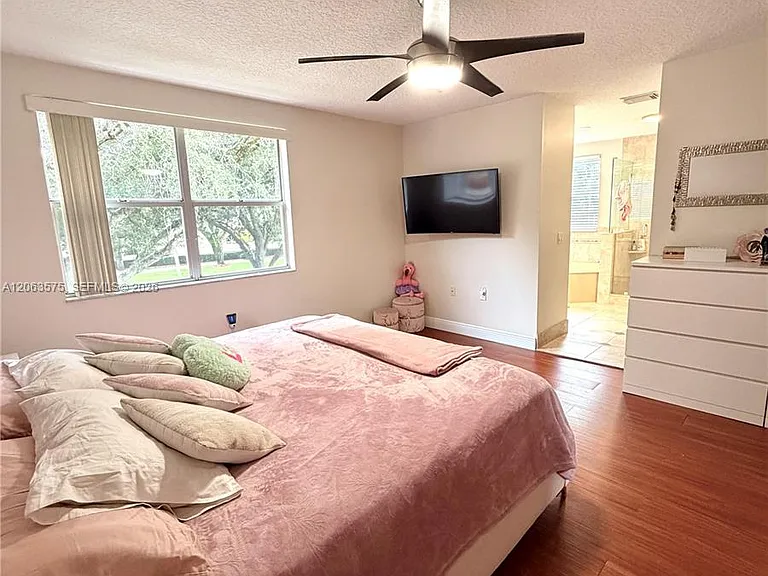 12672 NW 11th Ct — Photo 13