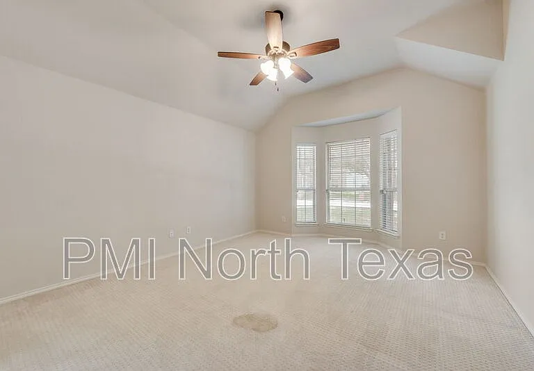 12608 Red Hawk Dr — Photo 12