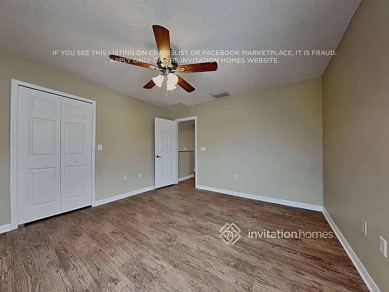 2458 Hamlet Cir — Photo 13
