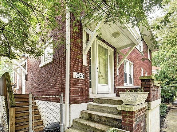 2nd image of 1940 Maplewood Pl #2