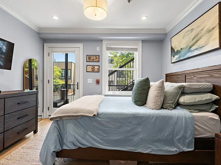 529 Jefferson St #1 — Photo 9