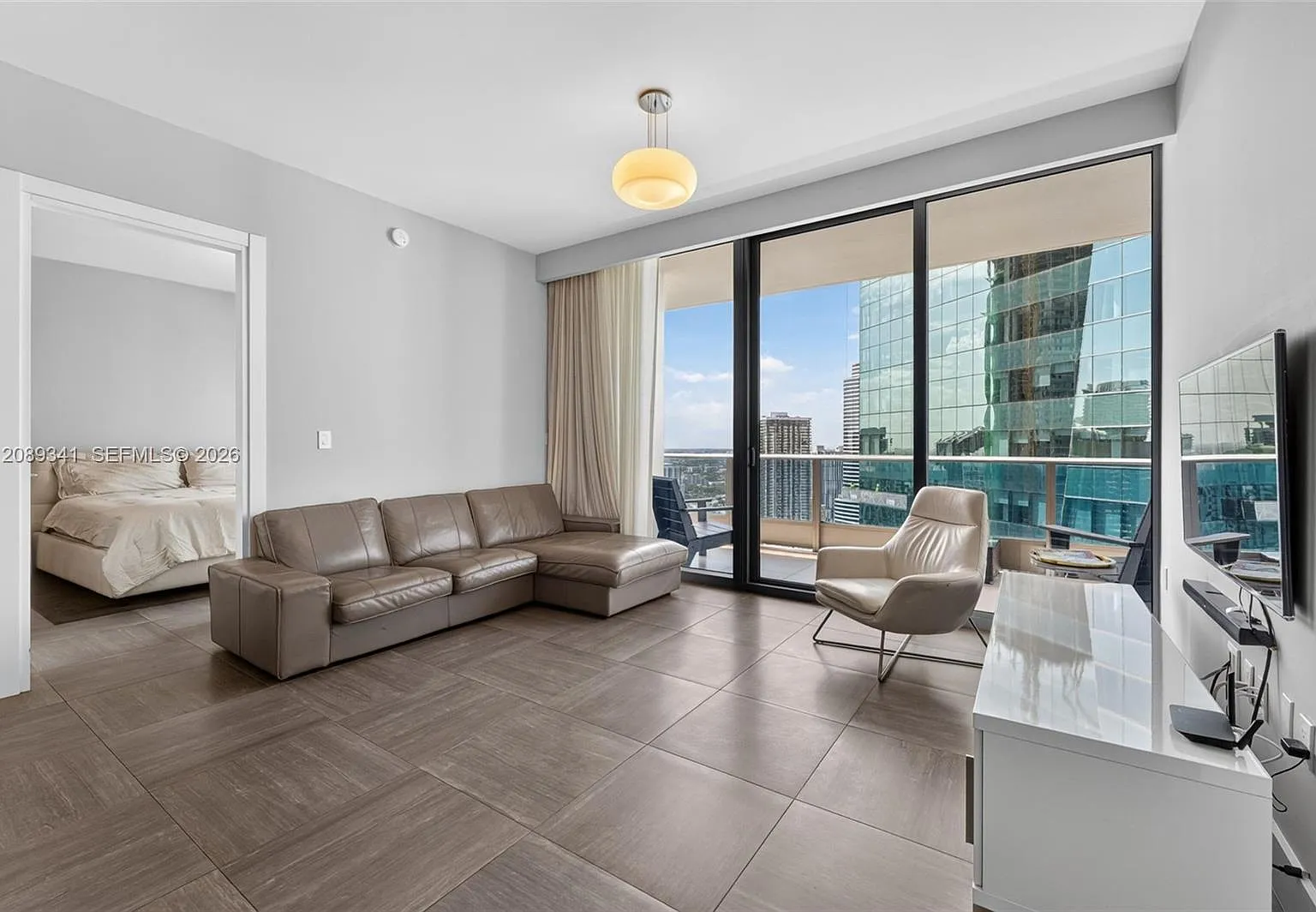 Epic West Condo — Photo 2