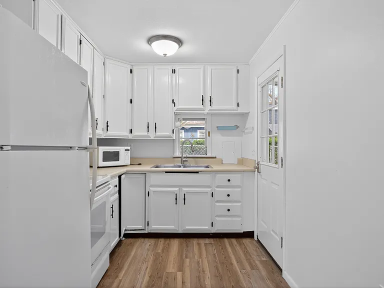 2759 Almeda Ct — Photo 38