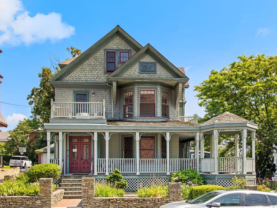 1st image of 28 Wave St #2