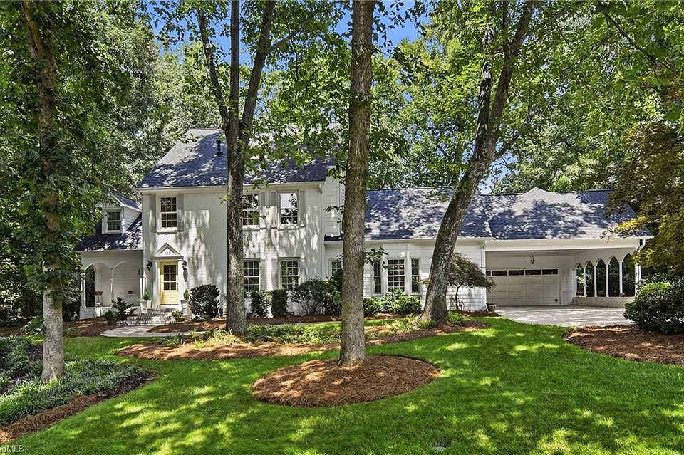 1st image of 123 Prestwick Dr