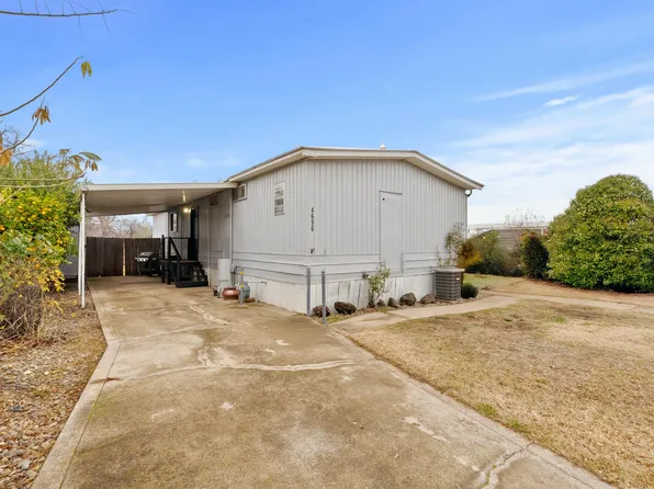 4696 White River Dr, Redding, CA 96003