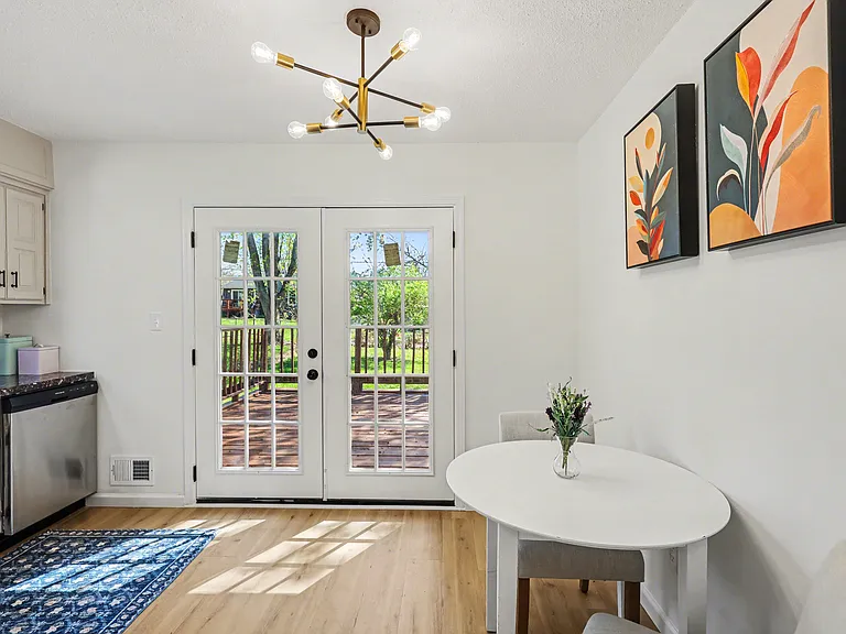 11939 Smalley Ave — Photo 13