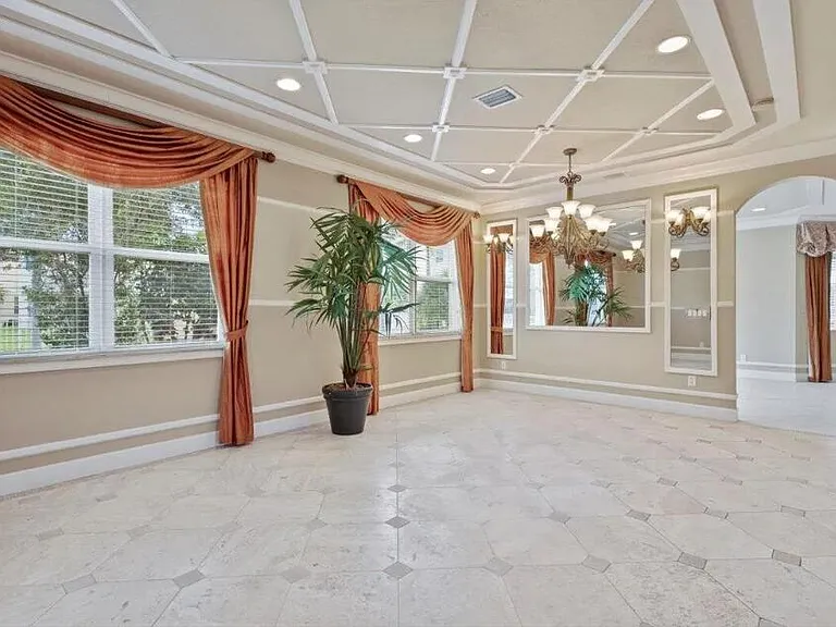 2335 NW Via Della Ct — Photo 10