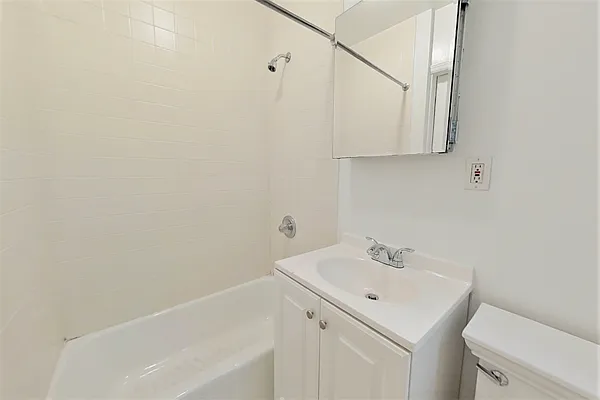 Rented by Platinum Properties | media 13