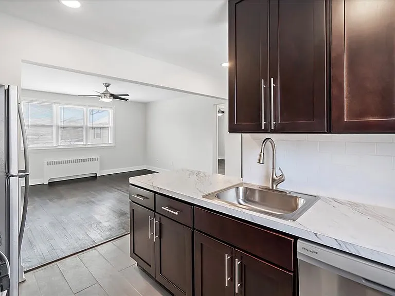 Haddon Hills Apartments — Photo 11