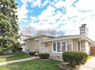 5551 W 83rd St, Burbank, IL