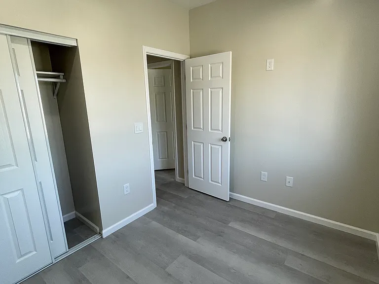 940 S 40th St — Photo 21