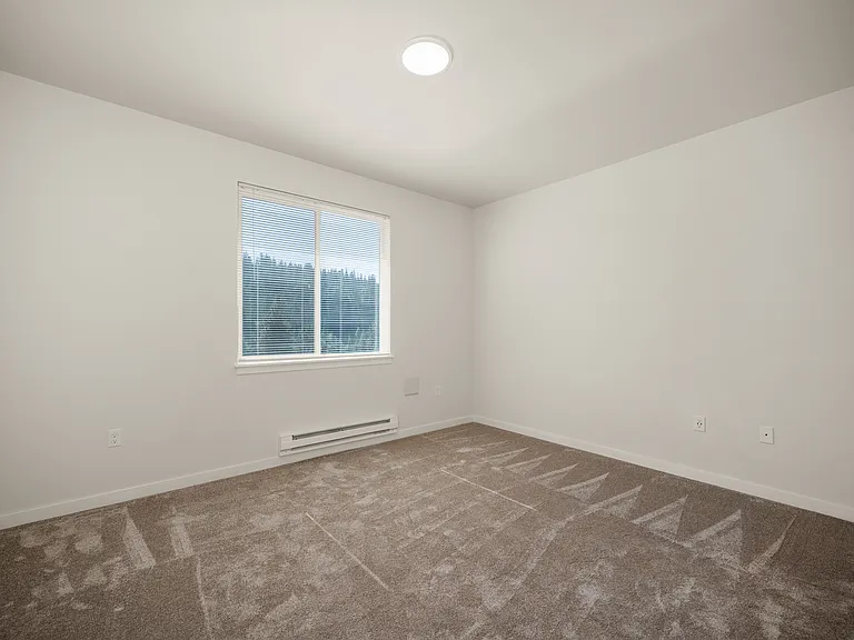 Rivers Edge Apartments — Photo 108