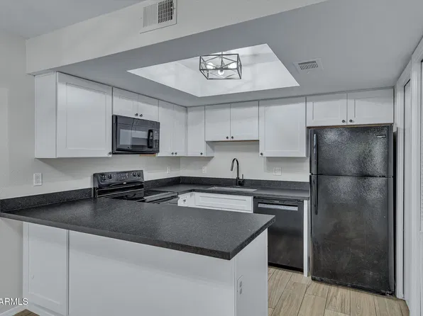907 S LOLA Lane #2, Tempe, AZ 85281