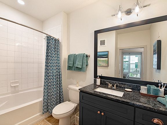 5th image of 555 Bishopgate Ln #1410