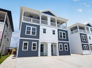 5231-5233 Thomas Dr, Panama City Beach, FL 32408