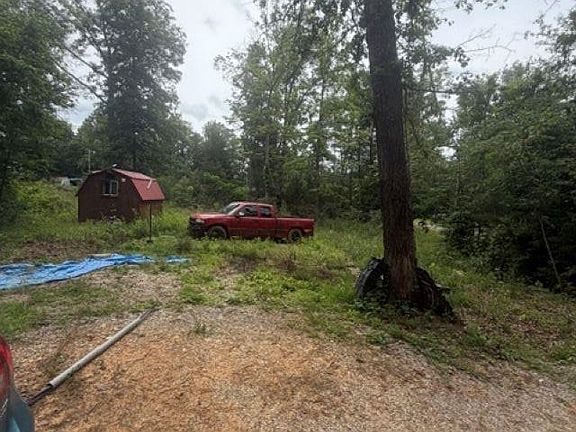 4th image of 970 Lakeshore Dr