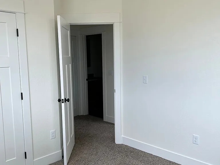 203 Amusement Ave — Photo 19