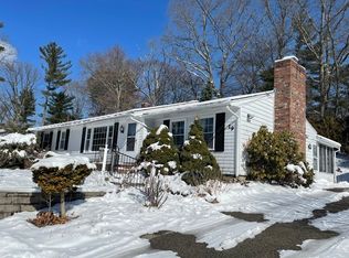 19 Allen Ln, Ipswich, MA 01938
