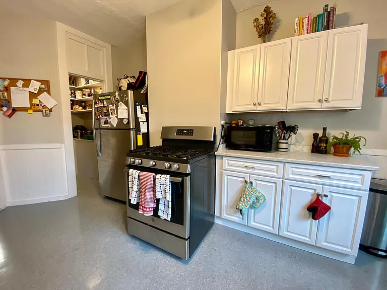 27 Hurd Rd #6 — Photo 5