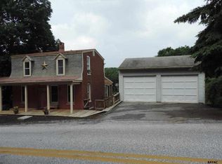 1401 Starcross Rd, York, PA 17403