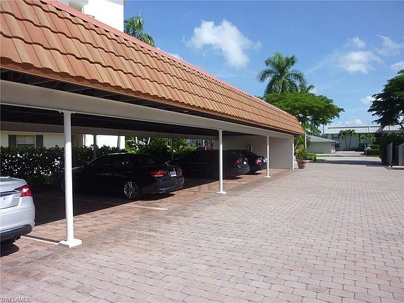 4th image of 222 Harbour Dr APT 206