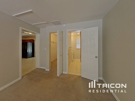 5th image of 2258 Lake Dr