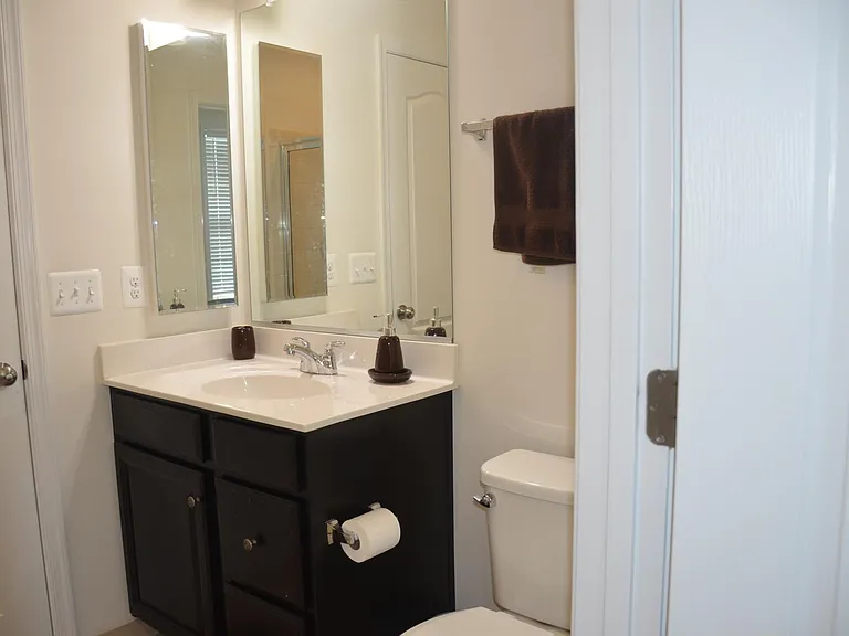 42513 Benfold Sq — Photo 16