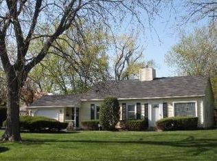 537 Hazelwood Ln, Glenview, IL