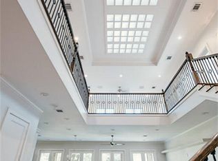 5649 Piping Rock Ln, Houston, TX 77056