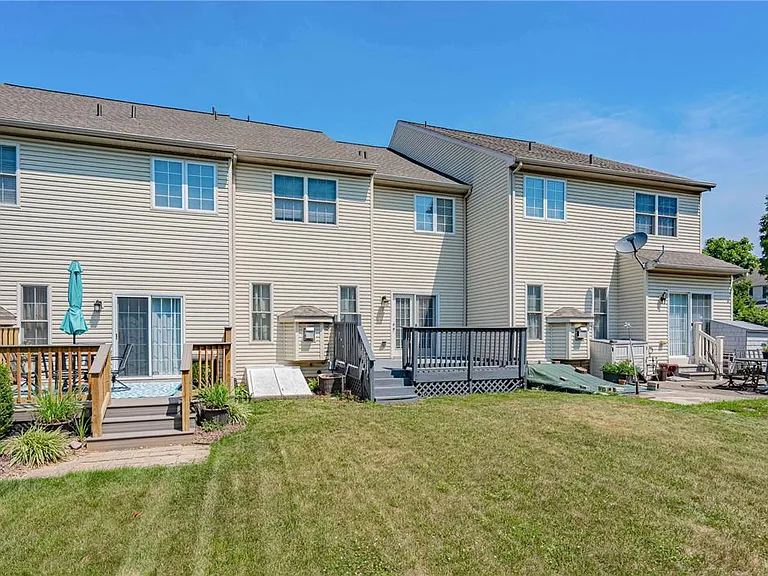 6608 Mine Dr — Photo 36