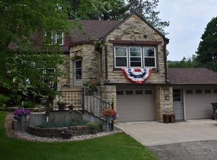 1950 Allison Park Dr, Richland Center, WI 53581