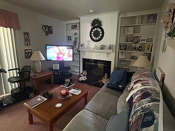 4th image of 4410 Lorna Ln