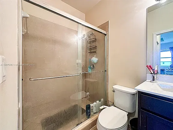 2819 SE 1st Dr #5 — Photo 12