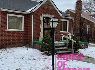 5960 Lakeview St, Detroit, MI 48213